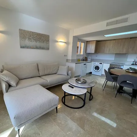 Apartment Elvira Apartamento En Punta Prima La Recoleta Gk *