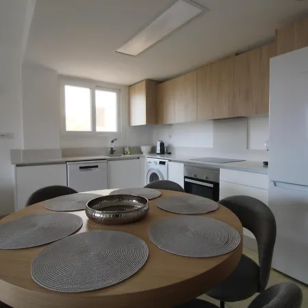 Apartamento Elvira Apartamento En Punta Prima La Recoleta Gk *